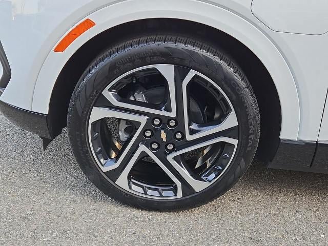 Used 2026 Chevrolet Equinox EV LT w/ Convenience Package II FWD image 32