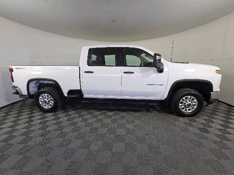 Used 2024 Chevrolet Silverado 2500 W/T w/ WT Fleet Convenience Package AWD/4WD image 9