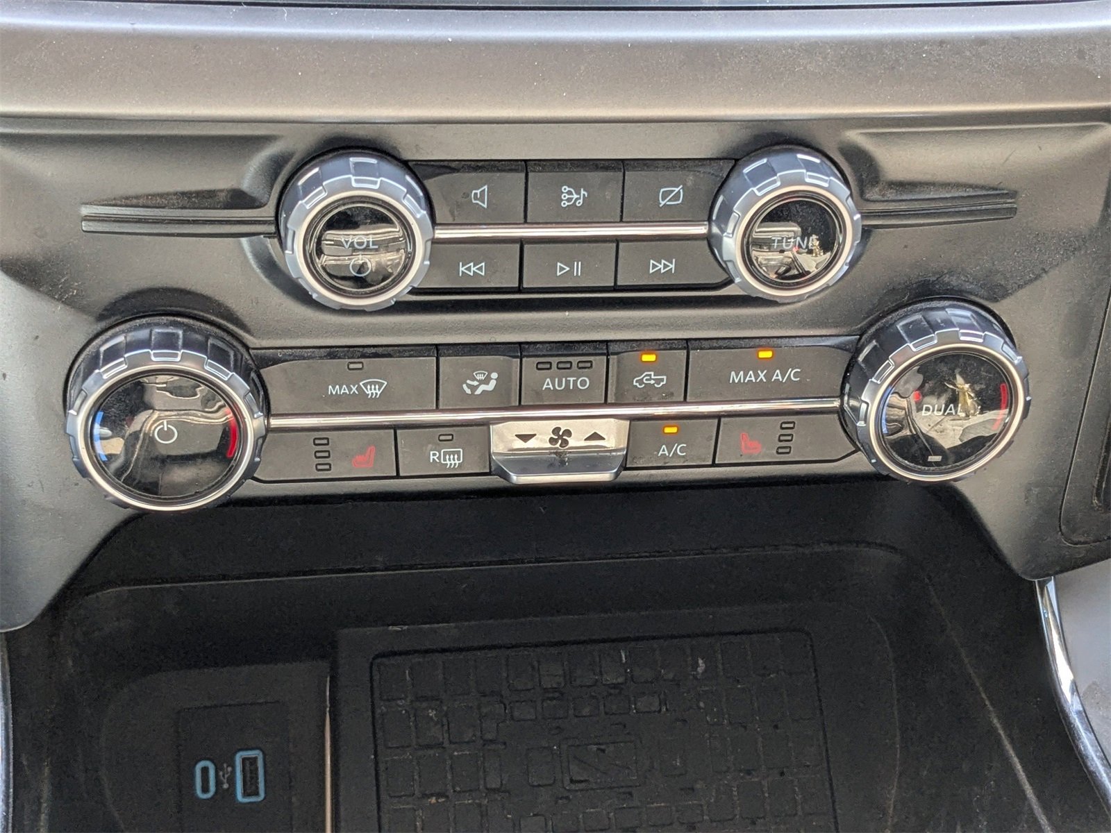 Used 2024 Ford F150 XLT w/ Equipment Group 302A MID image 23