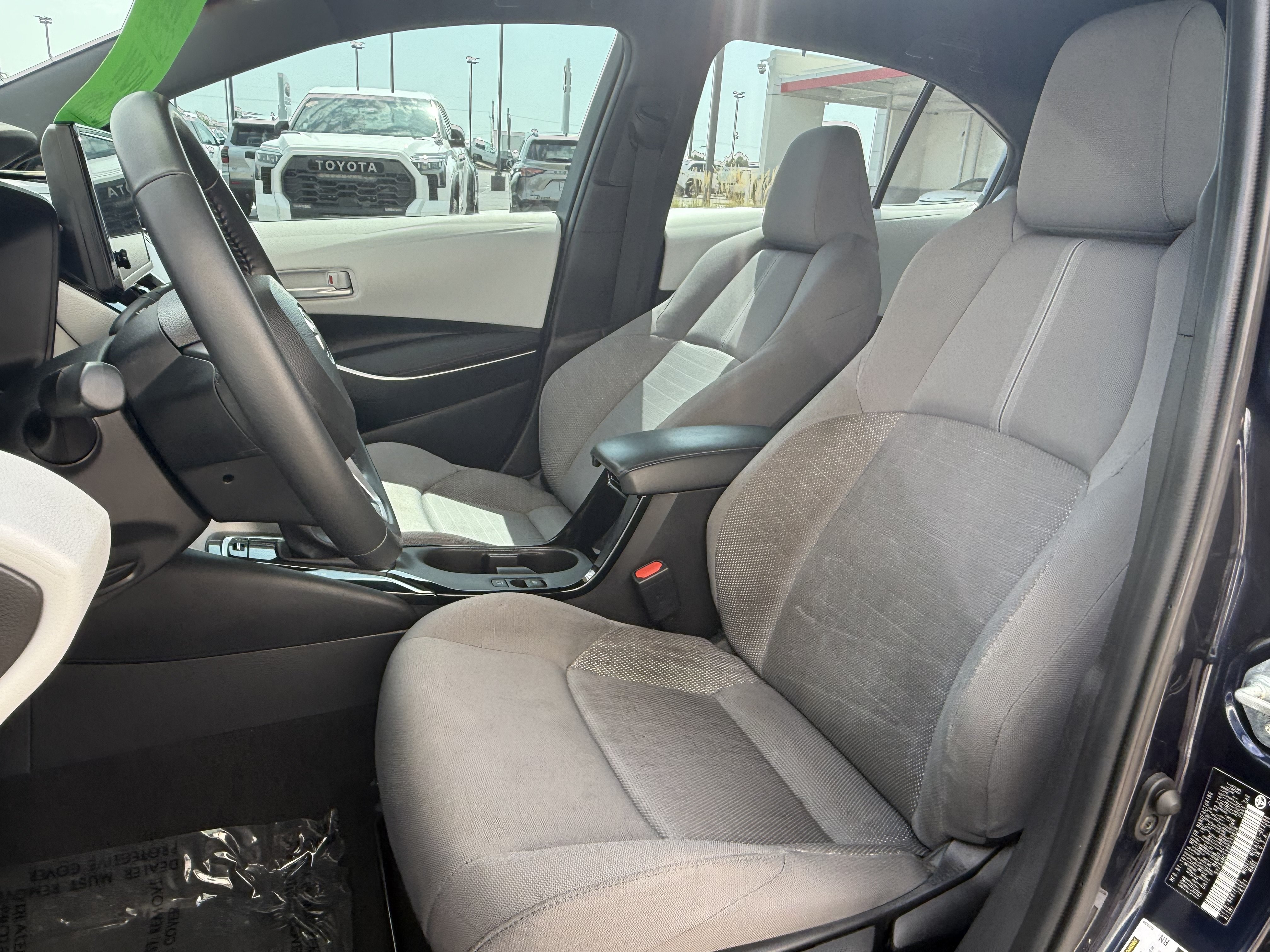 Certified 2024 Toyota Corolla SE FWD image 4