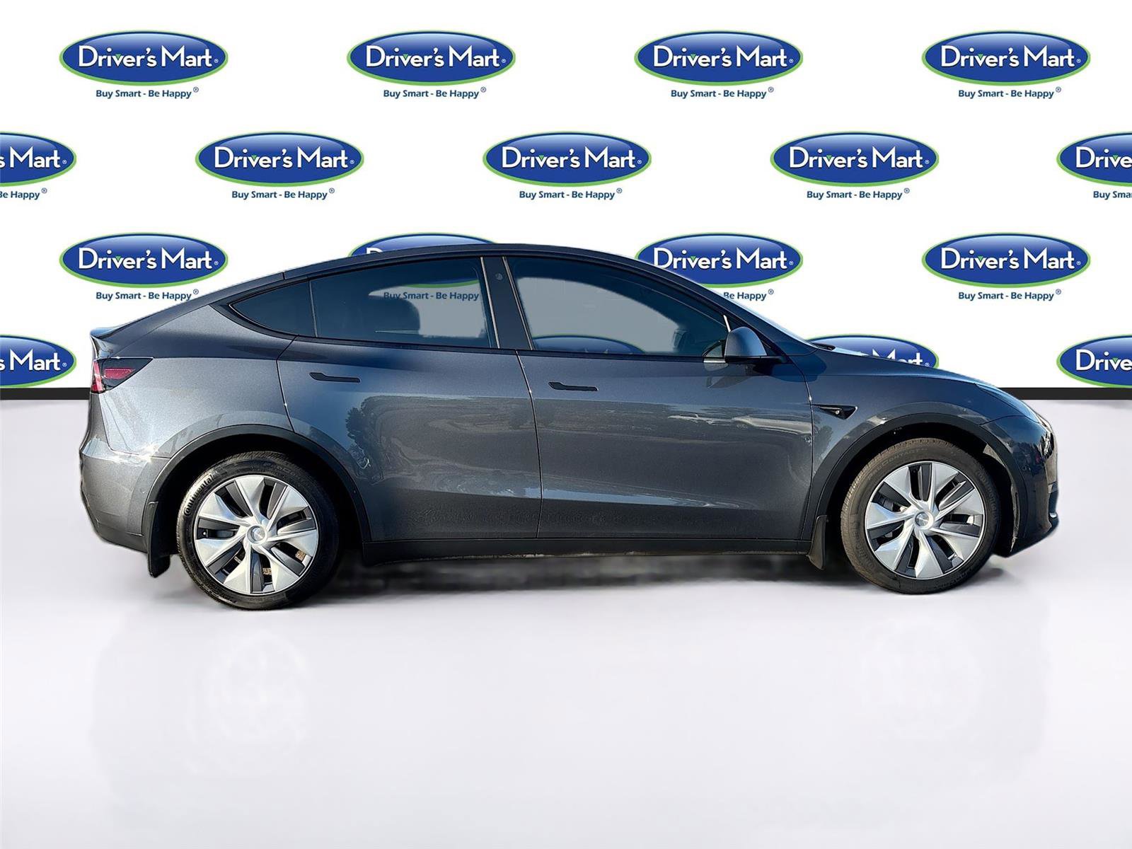 Used 2023 Tesla Model Y Long Range image 9