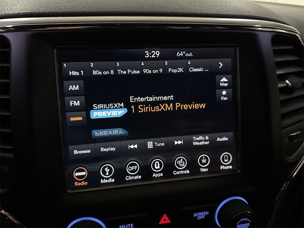 Used 2018 Jeep Grand Cherokee Laredo image 14