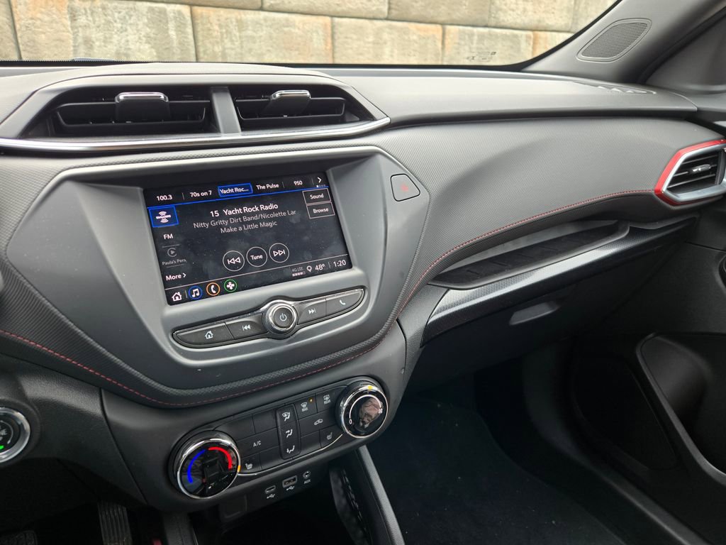 Used 2023 Chevrolet TrailBlazer RS image 23