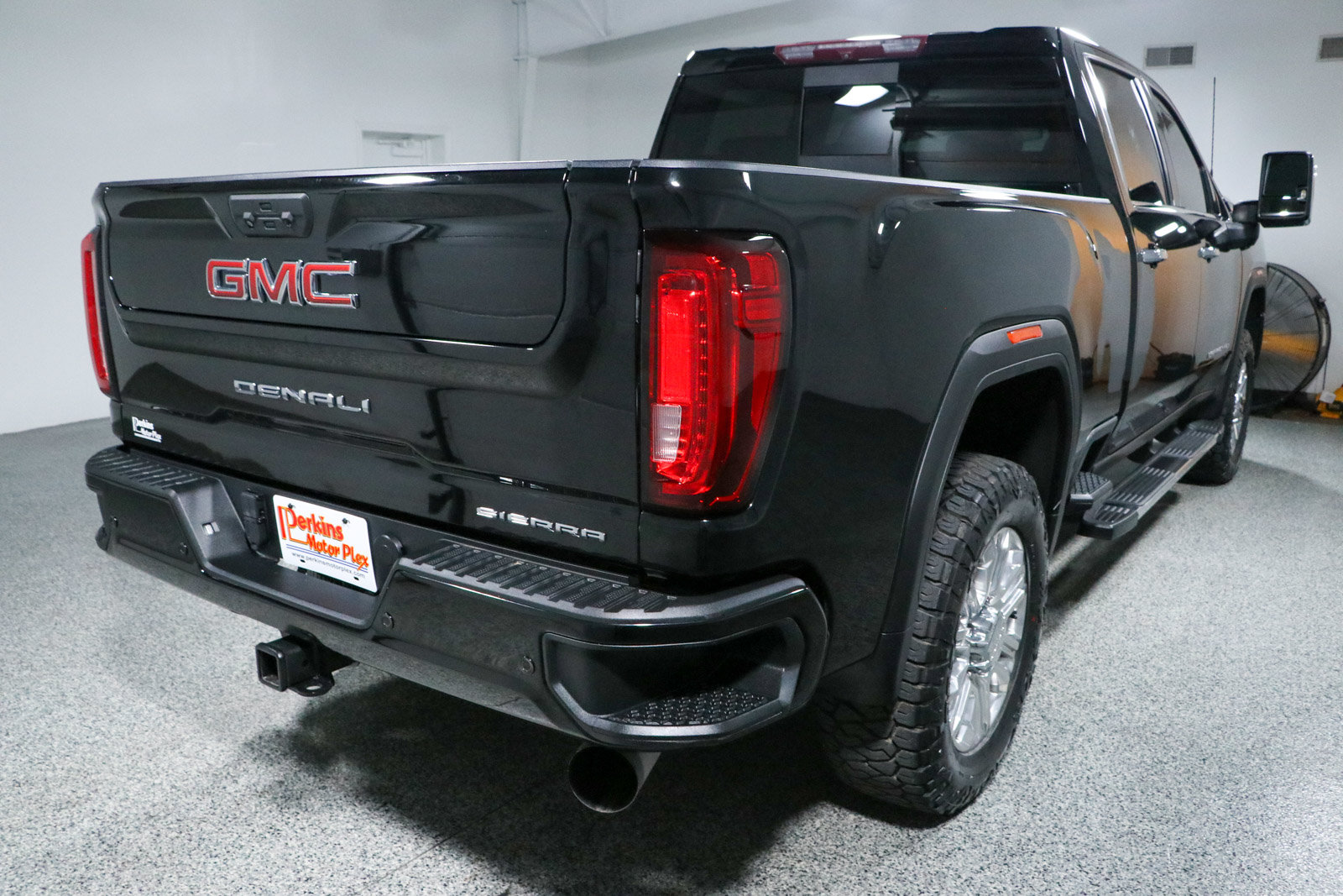 Used 2022 GMC Sierra 2500 Denali AWD/4WD image 7