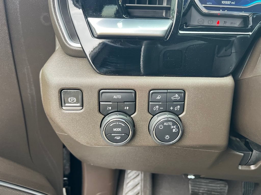 Used 2023 Chevrolet Silverado 1500 LT w/ Safety Package AWD/4WD image 42