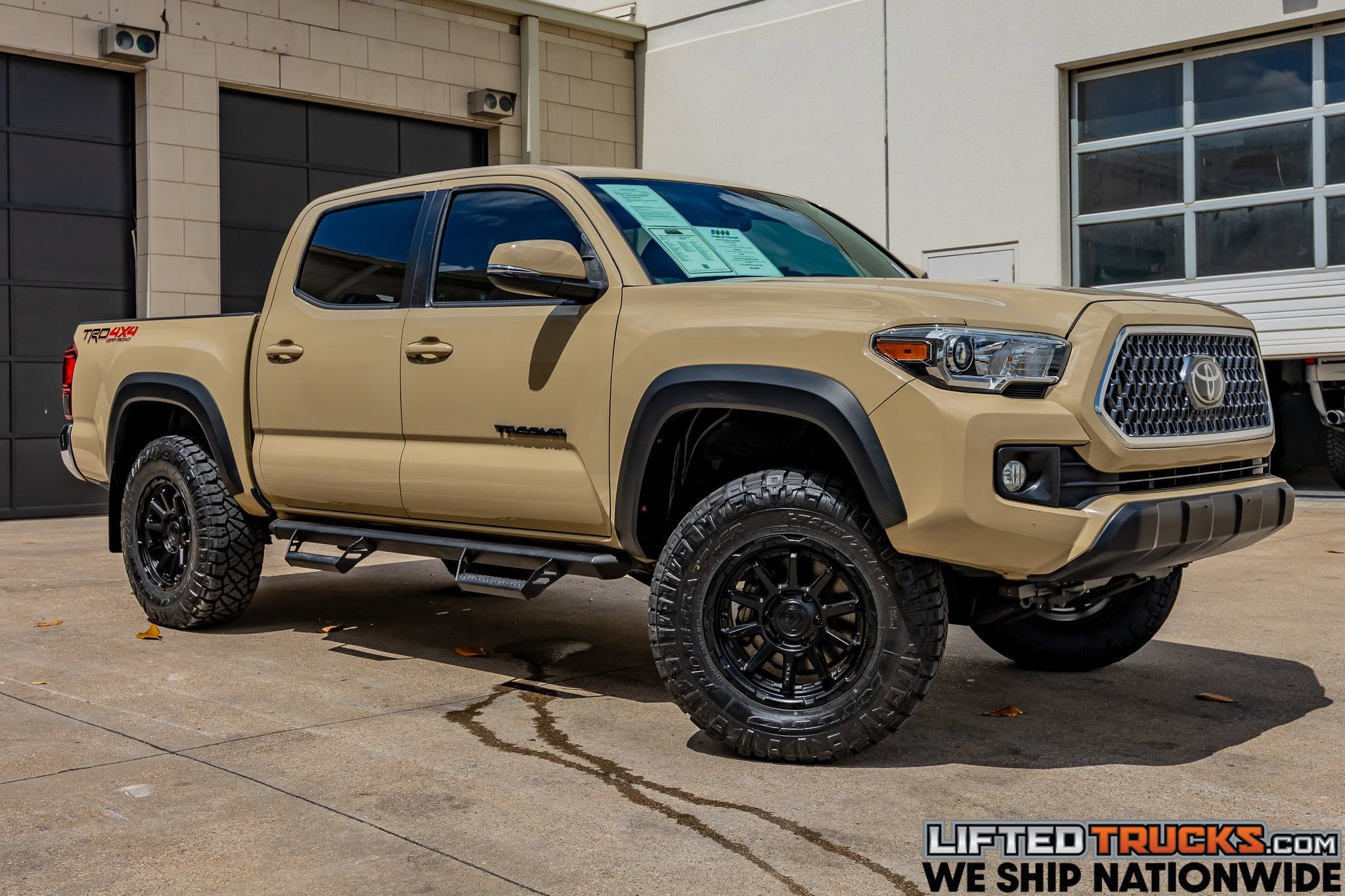 Used 2019 Toyota Tacoma TRD Off-Road AWD/4WD image 1