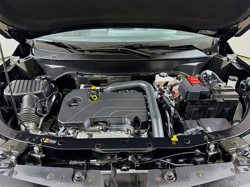 Used 2025 Chevrolet Equinox LT w/ Convenience Package II image 28