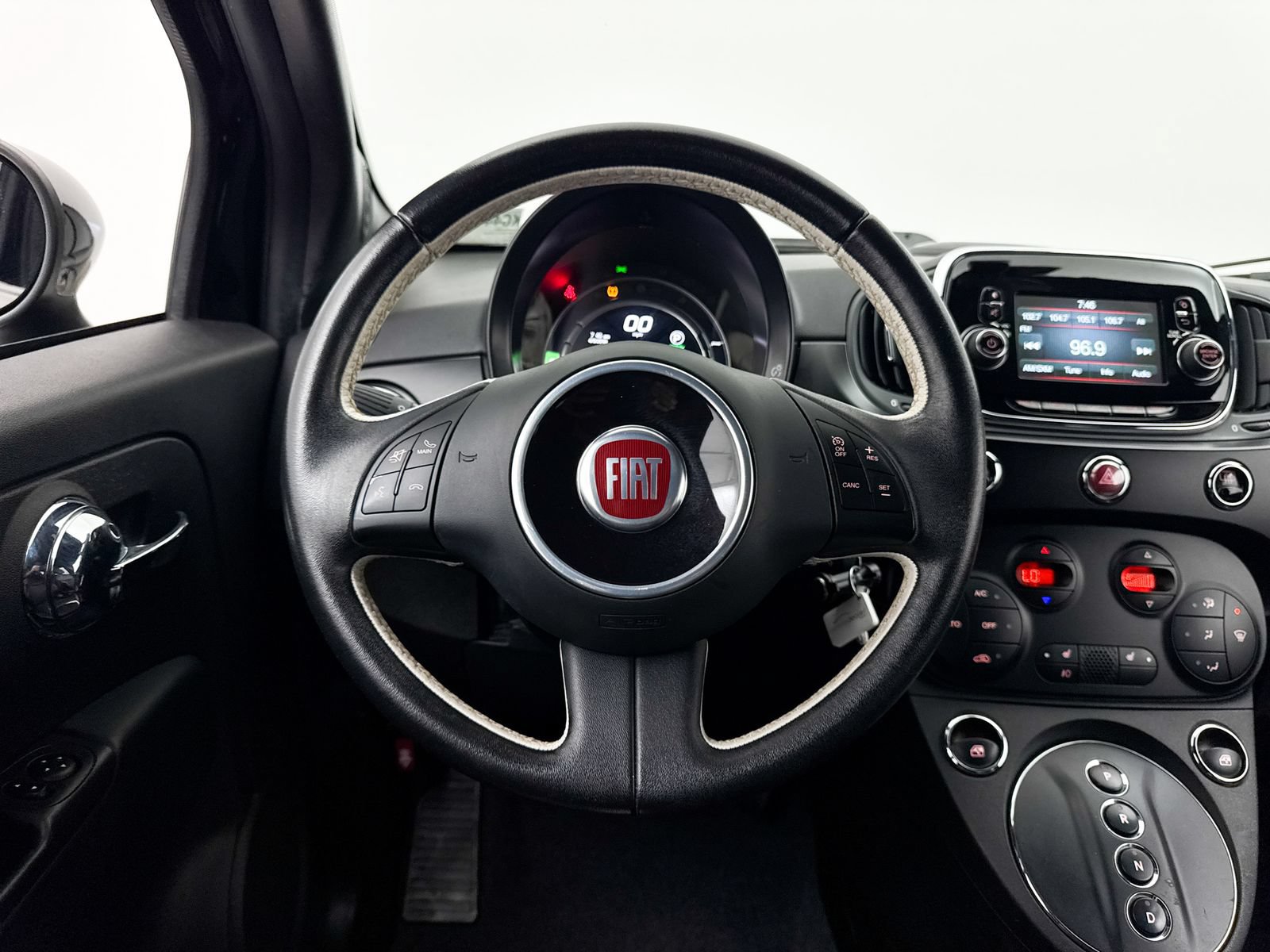 Used 2017 FIAT 500 e FWD image 20