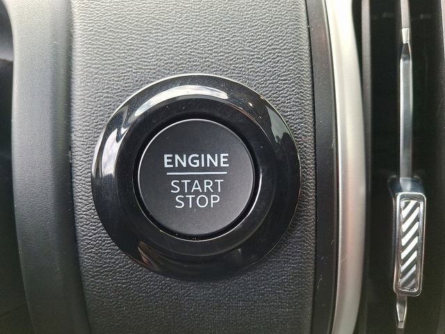 Used 2025 Ford Expedition Active image 24