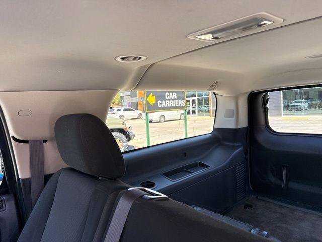 Used 2014 Chevrolet Suburban LS image 32