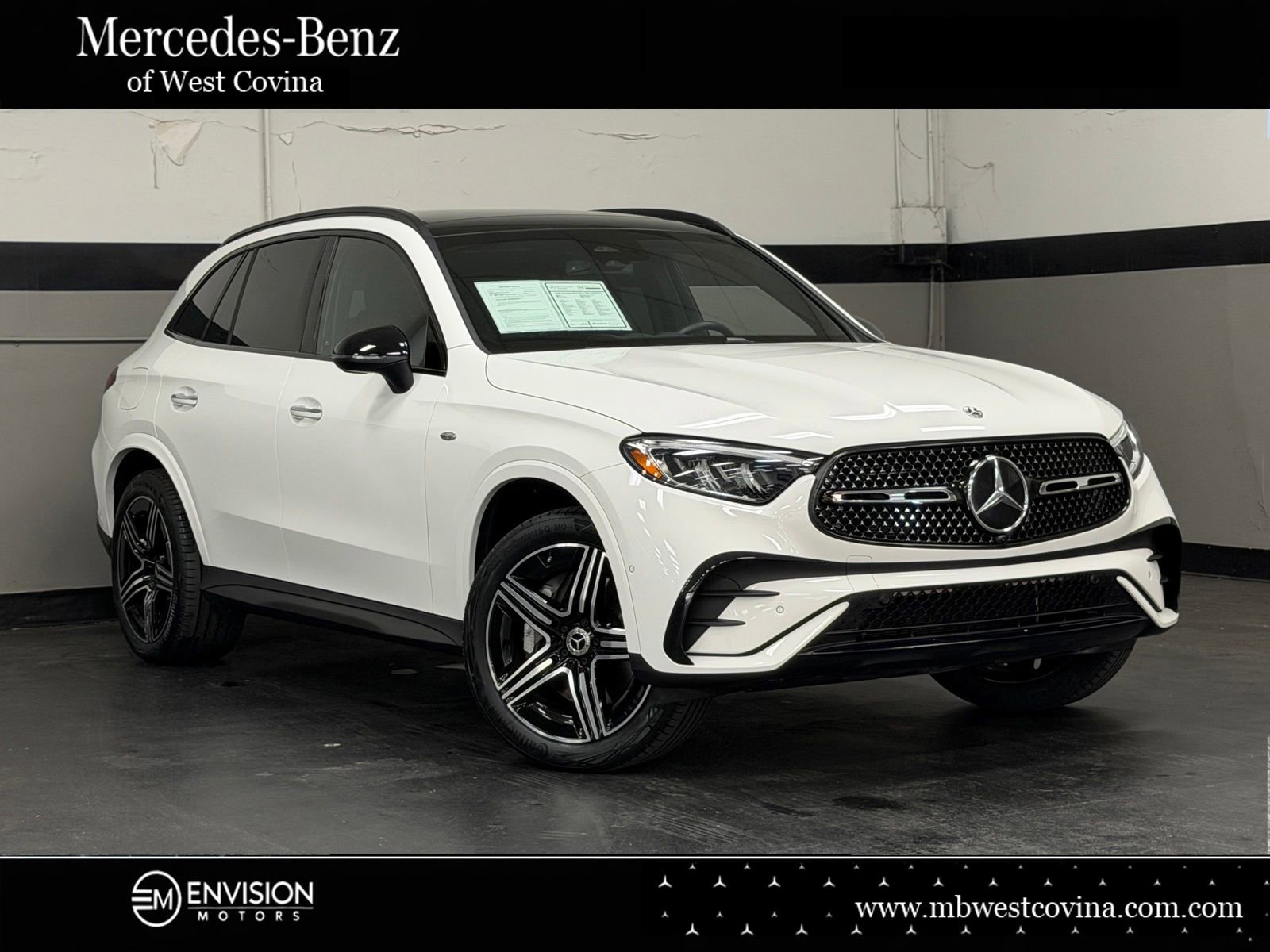 Used 2025 Mercedes-Benz GLC 350e 4MATIC image 1