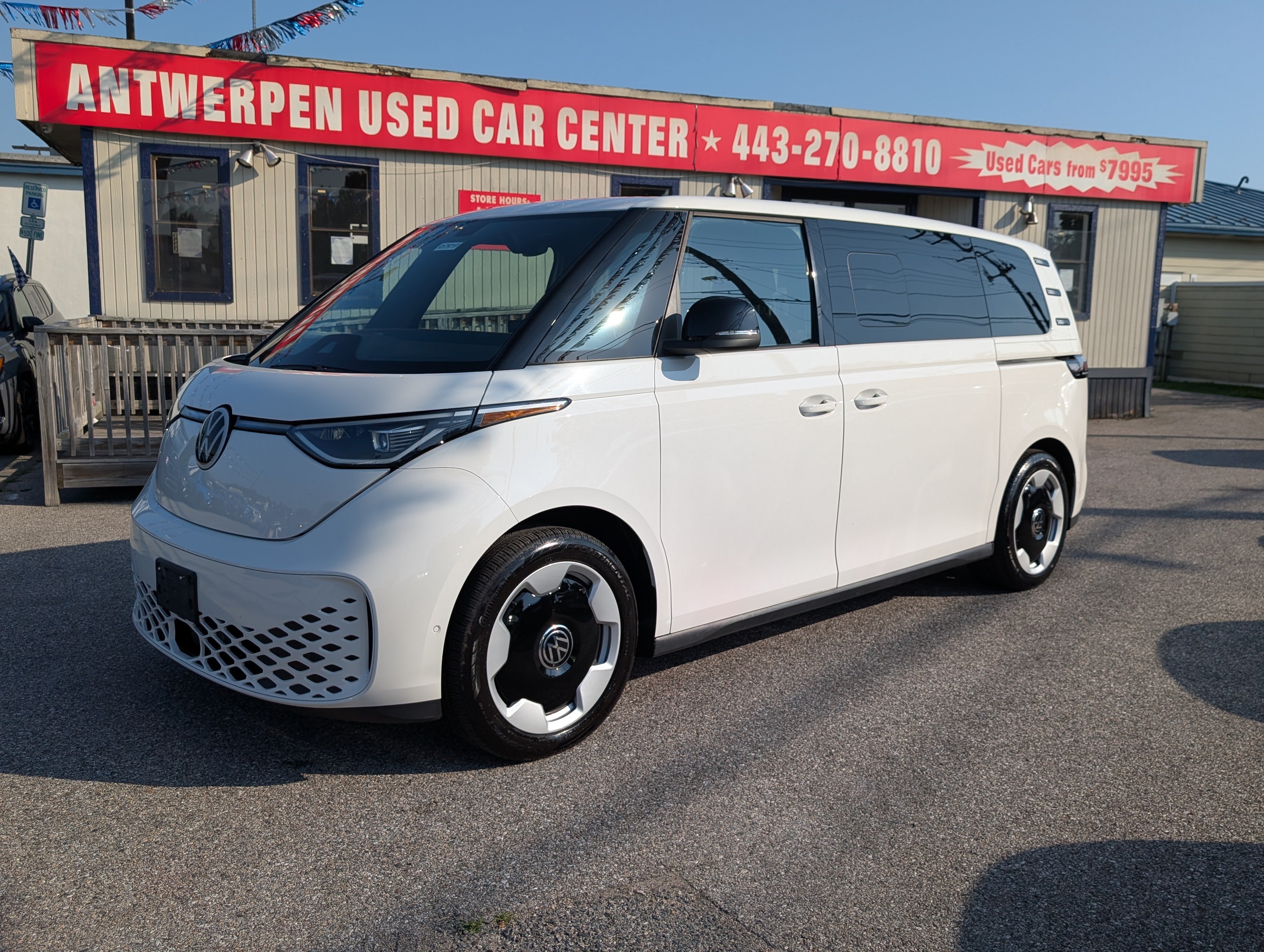 Used 2025 Volkswagen ID. Buzz Pro S Plus RWD image 7