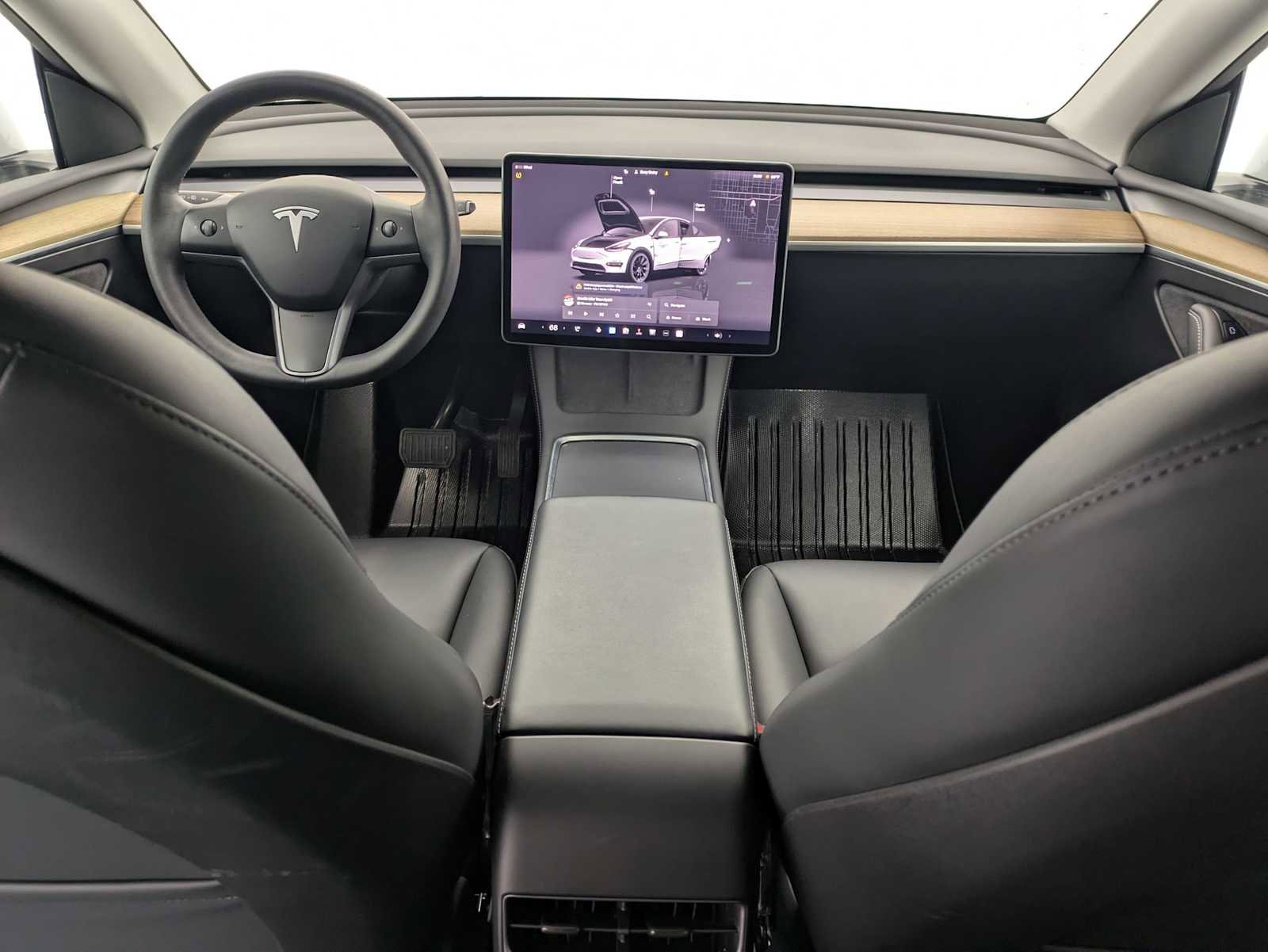 Used 2023 Tesla Model Y Long Range image 15