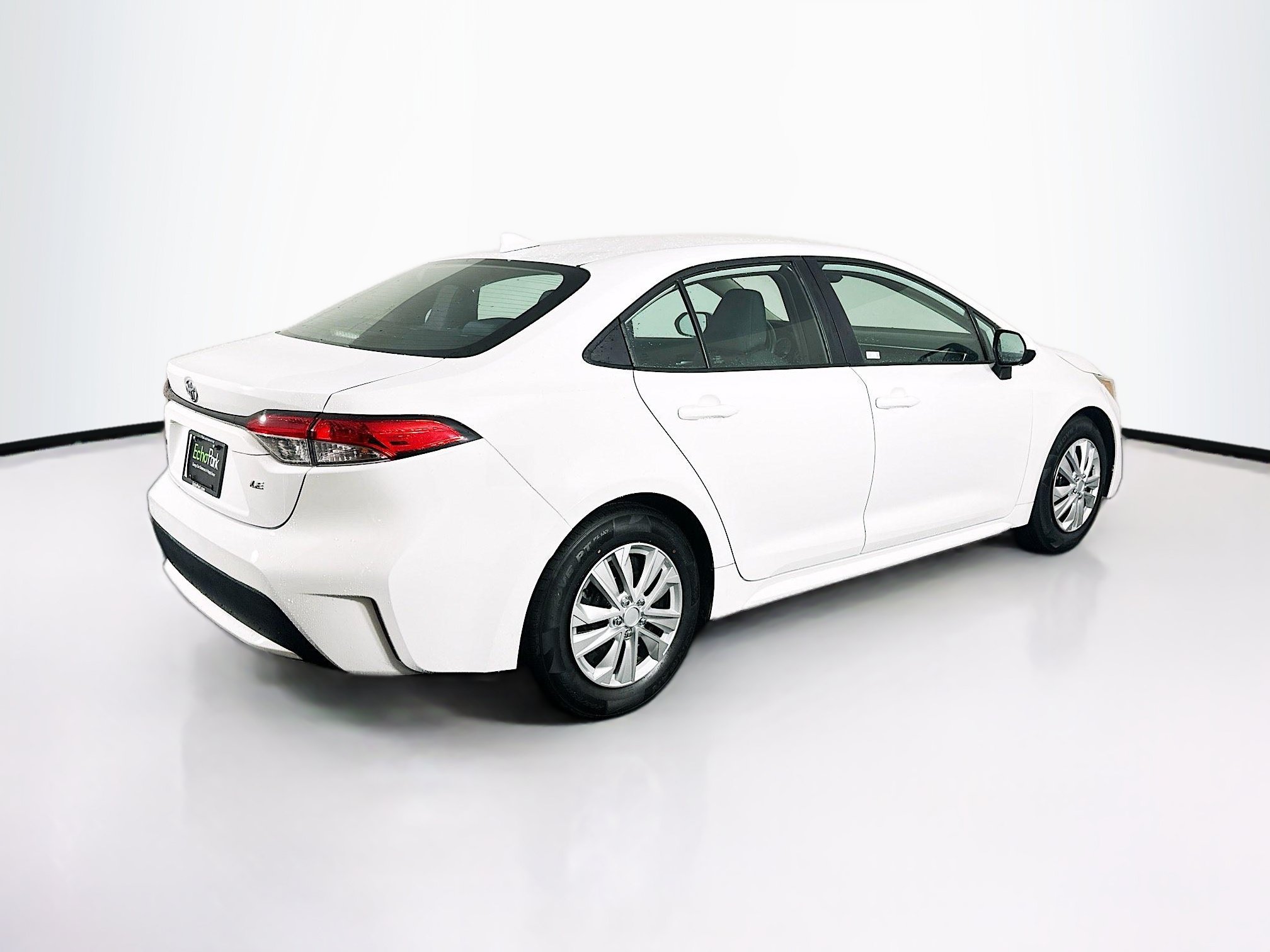 Used 2020 Toyota Corolla LE FWD image 9