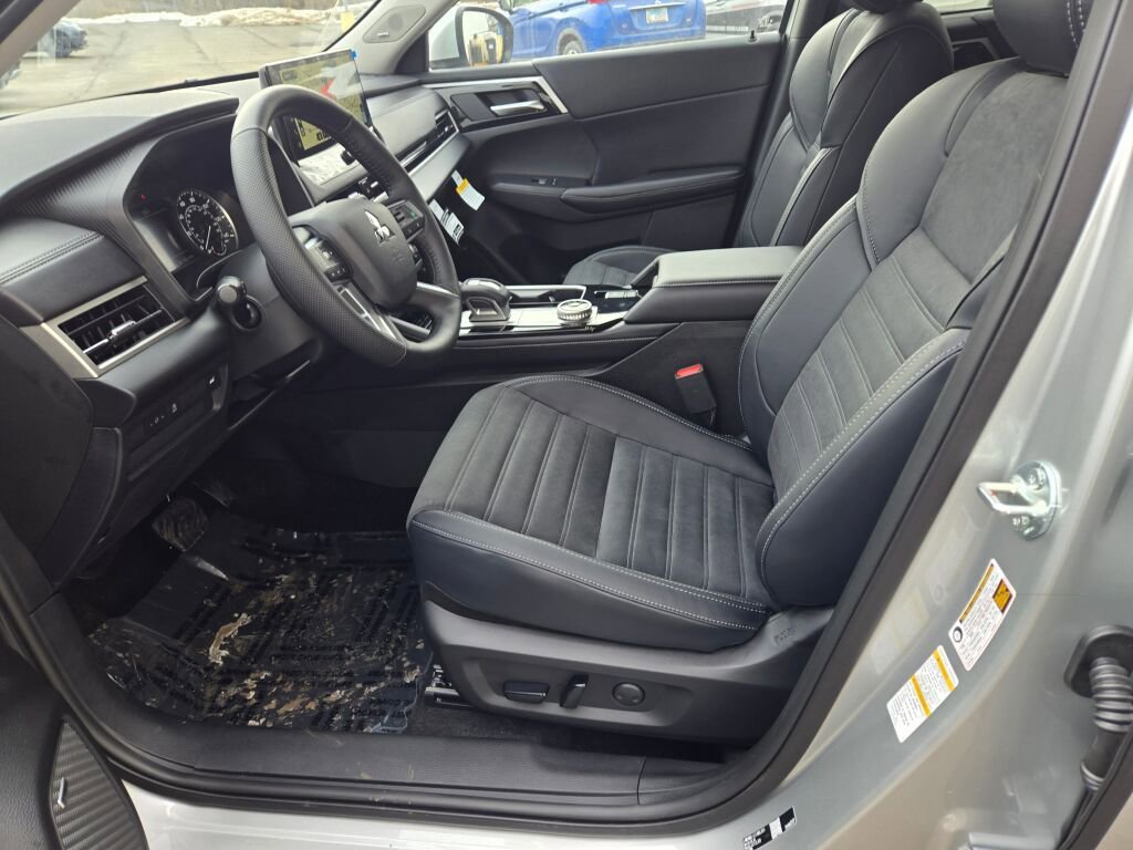 New 2026 Mitsubishi Outlander SE AWD/4WD image 14
