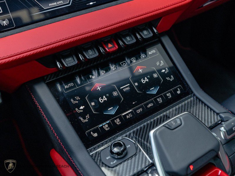 Used 2026 Lamborghini Urus SE AWD/4WD image 12