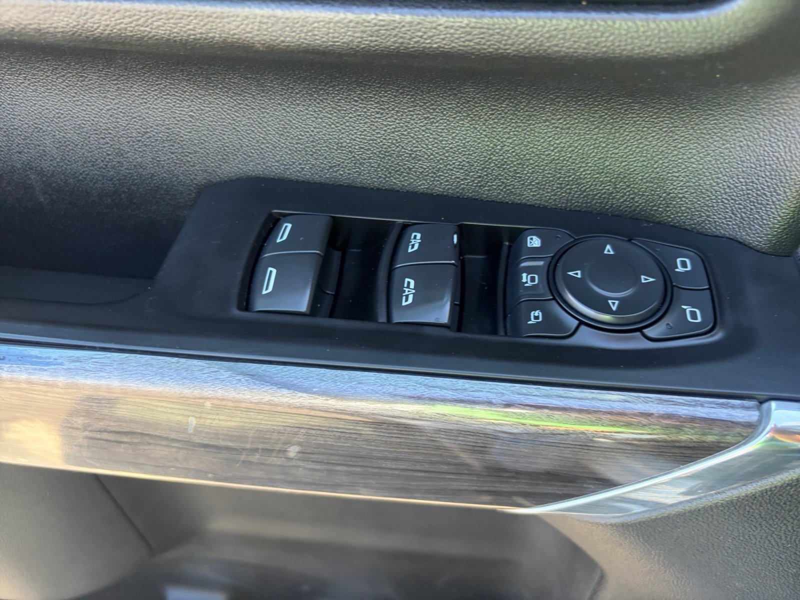 Used 2020 Chevrolet Silverado 3500 LTZ w/ LTZ Premium Package AWD/4WD image 24