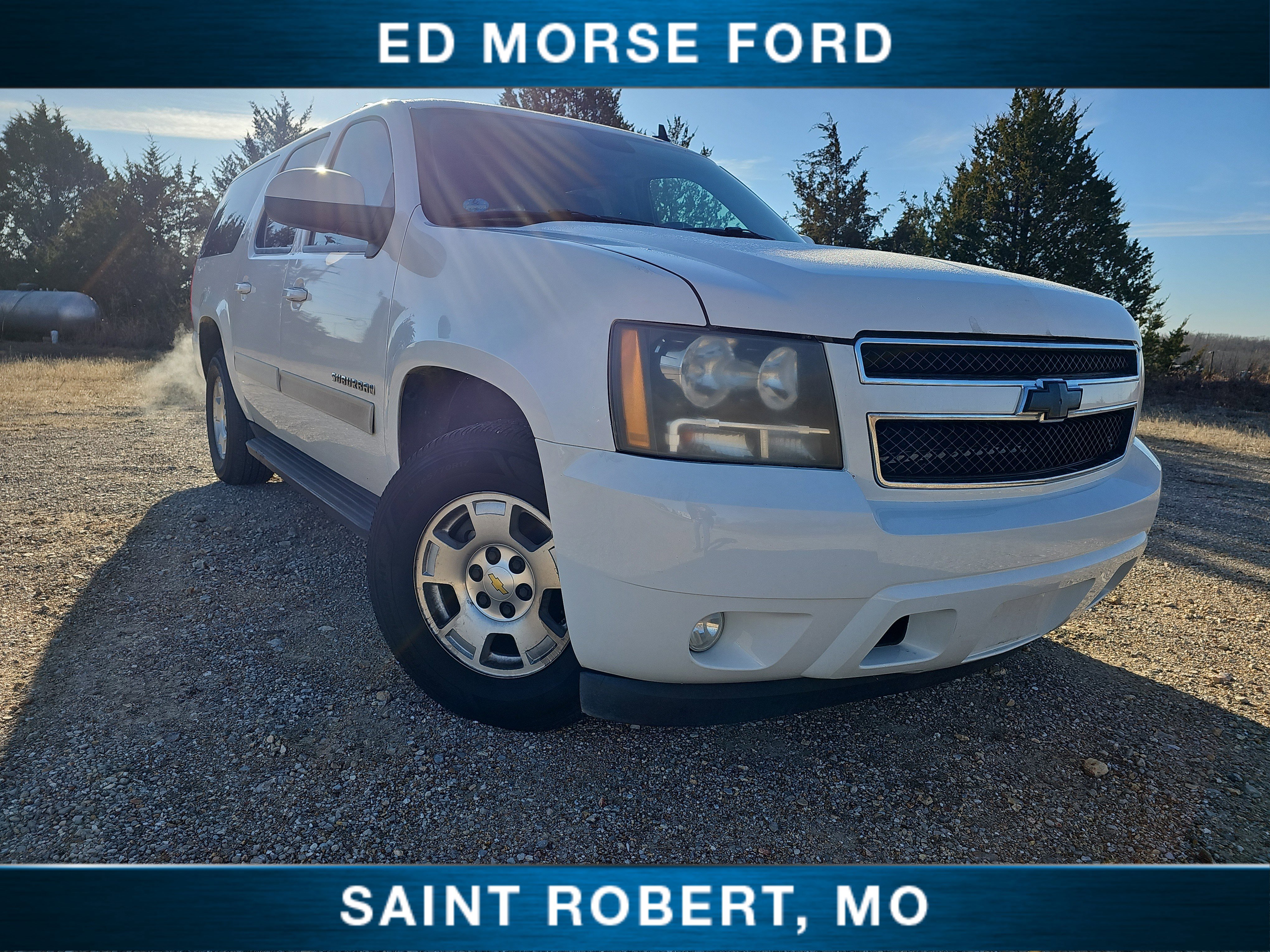 Used 2010 Chevrolet Suburban LT image 1