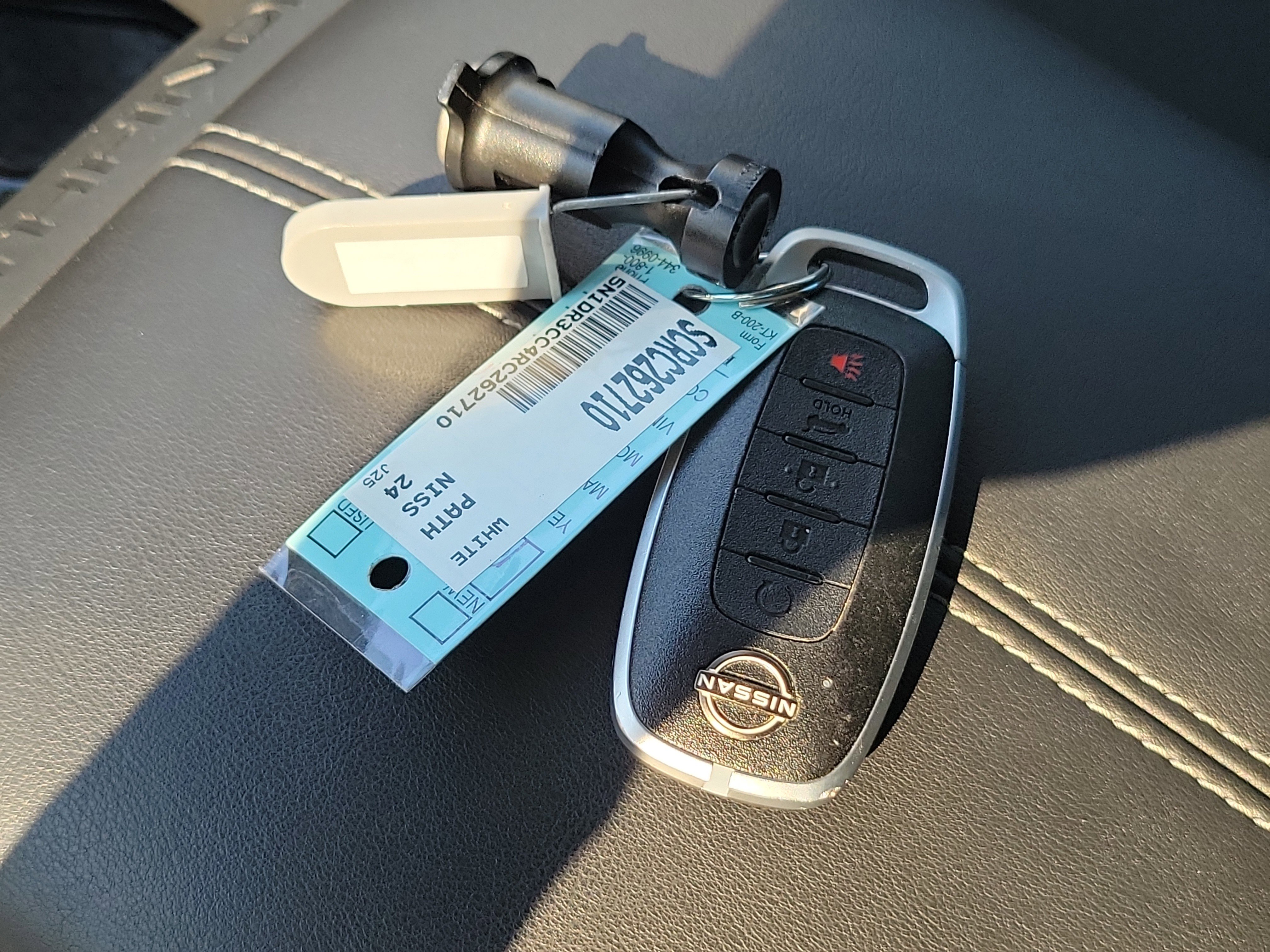 Used 2024 Nissan Pathfinder SL image 36