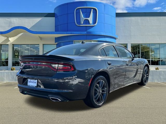 Used 2019 Dodge Charger SXT w/ Blacktop Package image 2