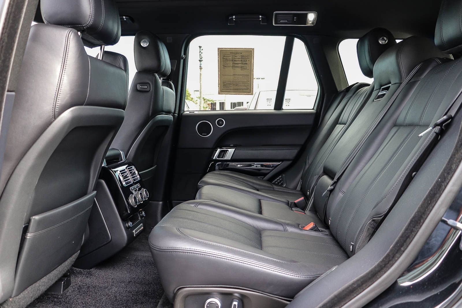 Used 2016 Land Rover Range Rover Supercharged AWD/4WD image 19