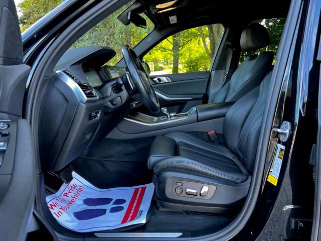 Used 2022 BMW X5 sDrive40i w/ Parking Assistance Package image 18
