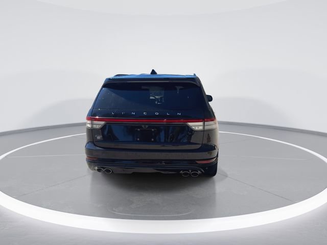 New 2026 Lincoln Aviator Reserve w/ Jet Appearance Package RWD image 3