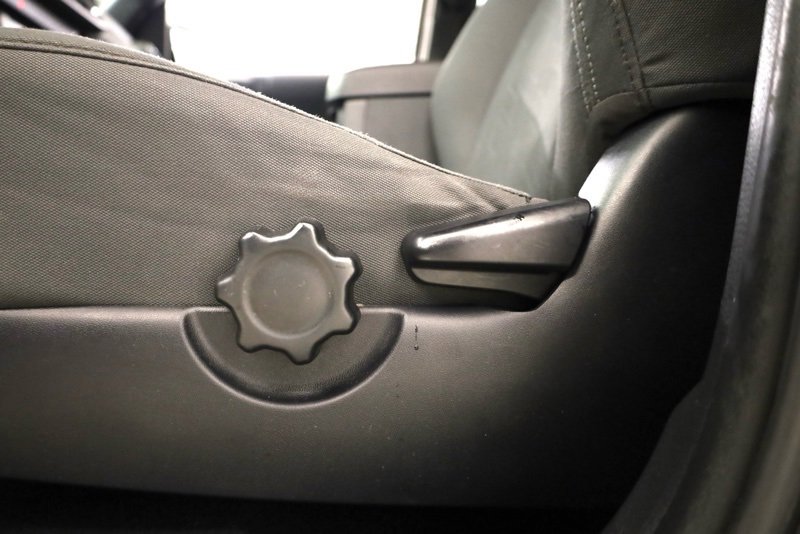 Used 2019 Toyota Tacoma TRD Off-Road w/ Four Season Floor Mat Package image 11