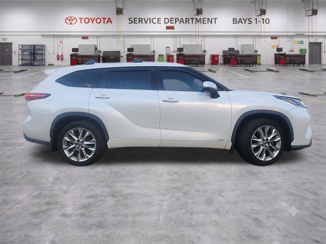 Used 2022 Toyota Highlander Limited AWD/4WD image 6