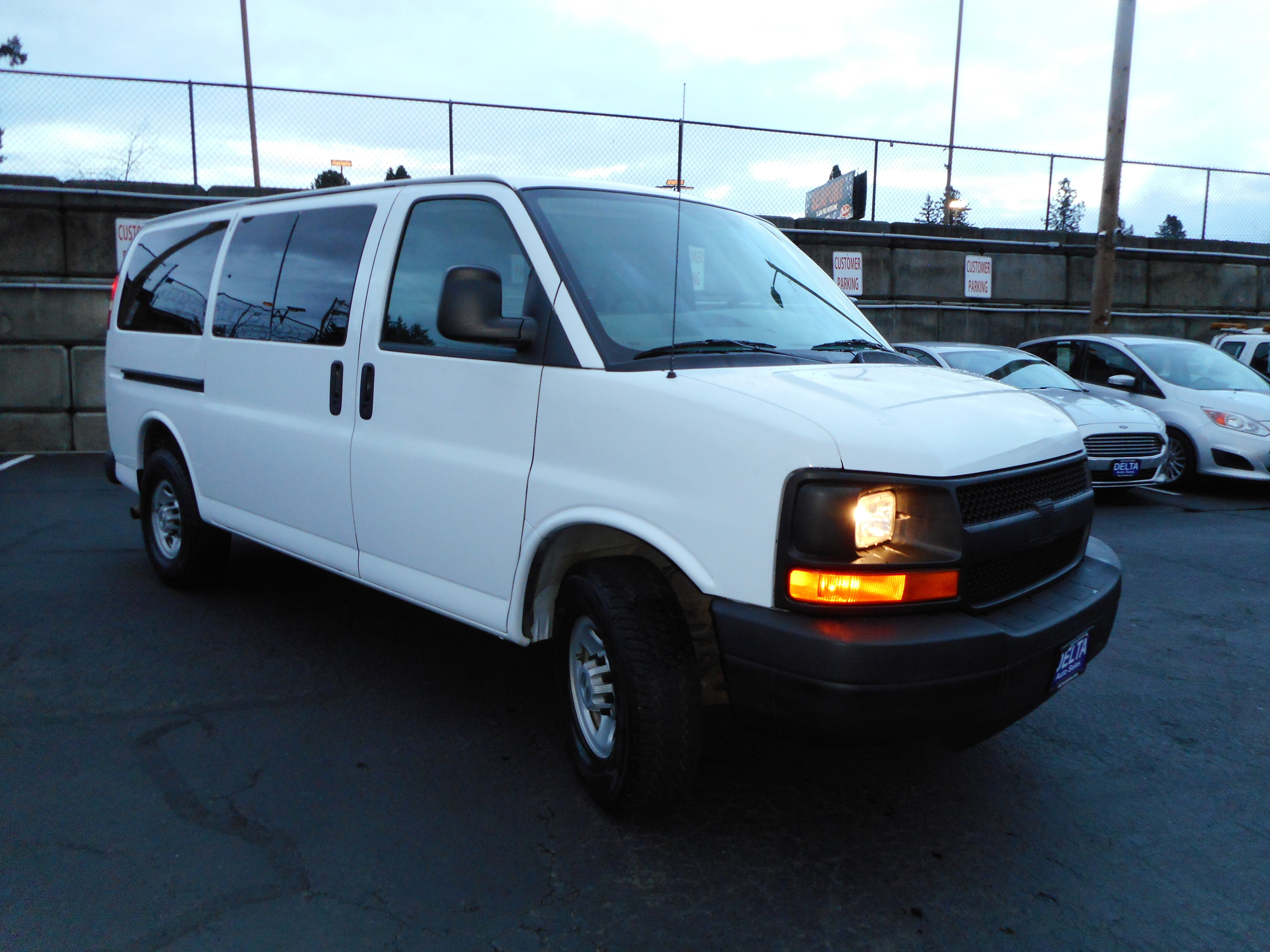 Used 2008 Chevrolet Express 3500 Passenger