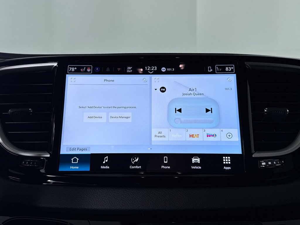 New 2026 Chrysler Voyager LX FWD image 17