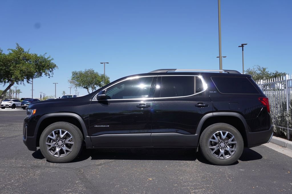 Used 2020 GMC Acadia SLE w/ Driver Convenience Package FWD image 2