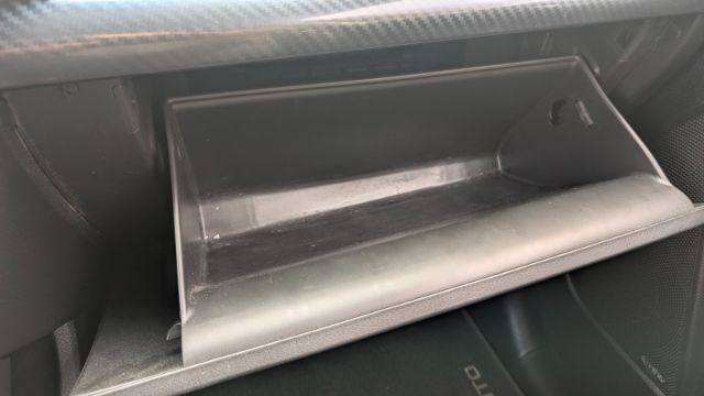 Used 2011 Kia Sorento SX image 40