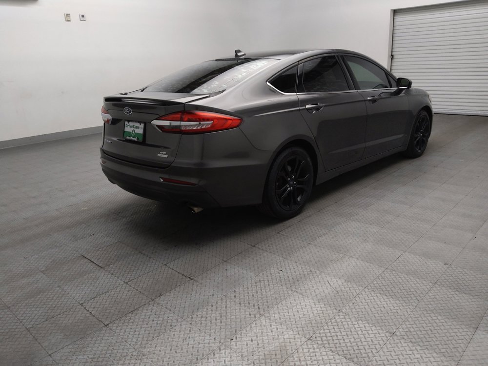 Used 2019 Ford Fusion SE w/ Equipment Group 151A FWD image 9