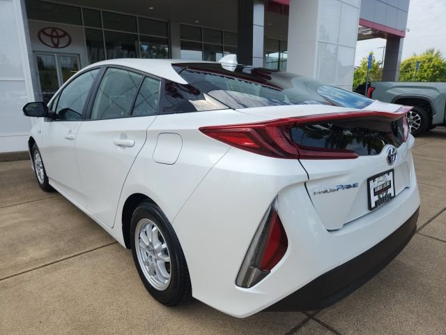 Used 2022 Toyota Prius Prime LE FWD image 8