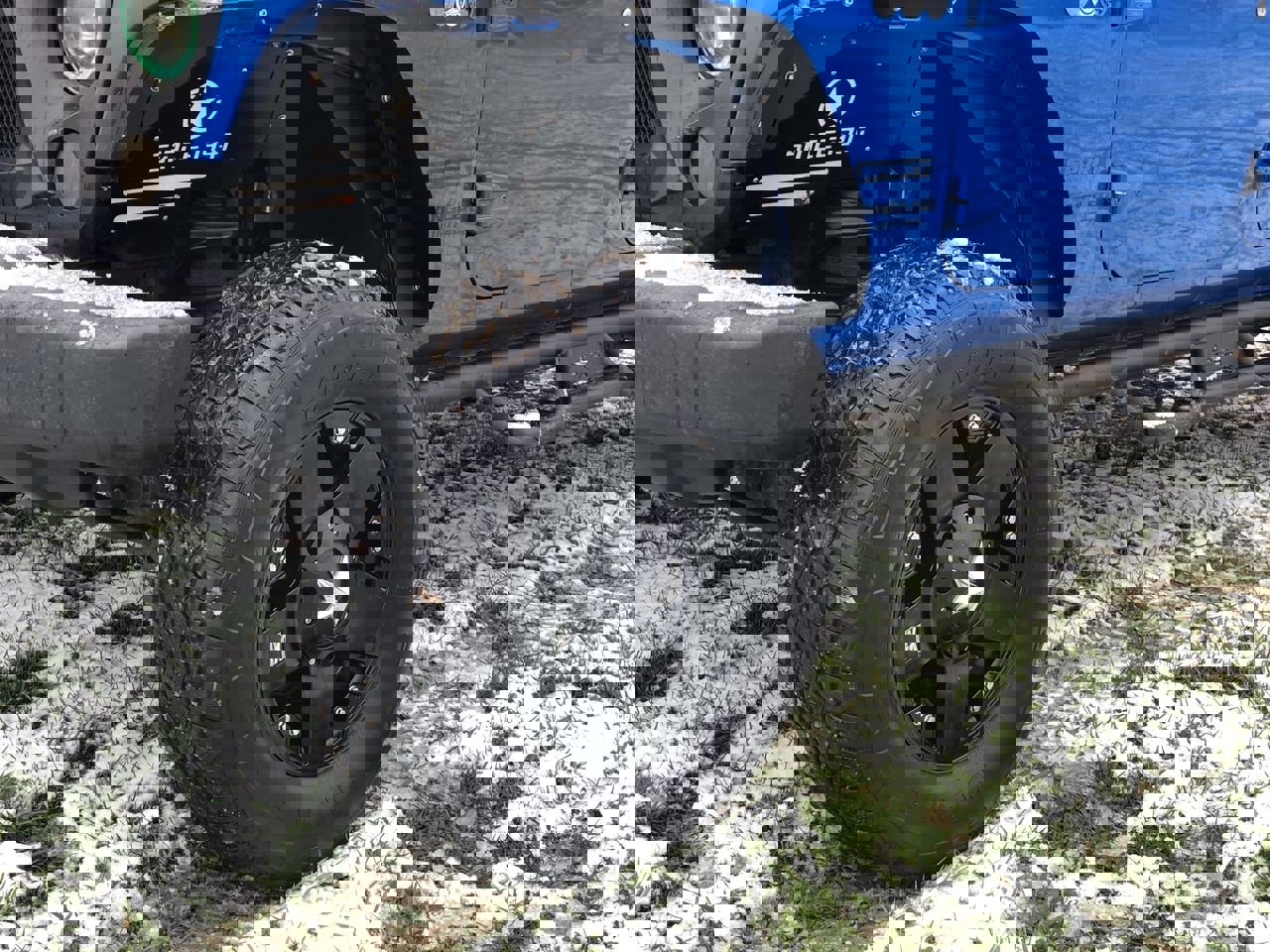 Used 2015 Jeep Wrangler Unlimited Sport w/ Quick Order Package 24S image 2