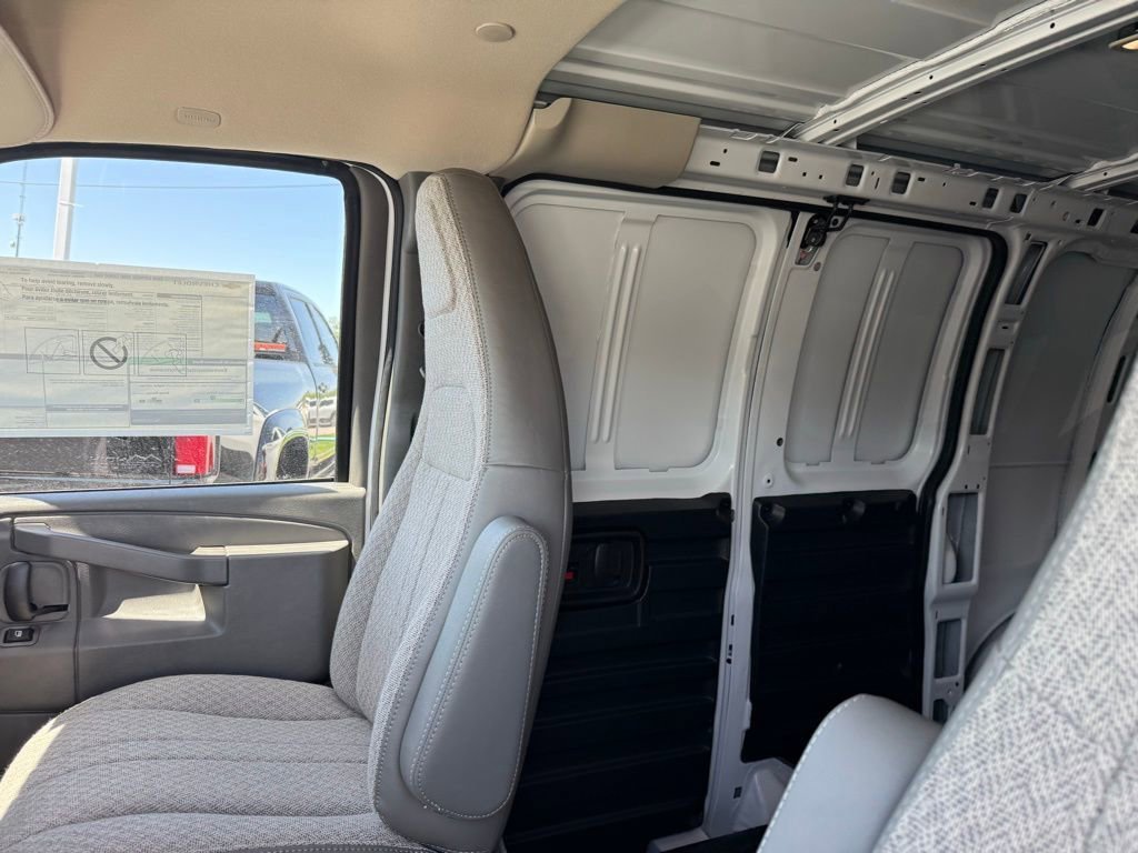 New 2026 Chevrolet Express 2500 w/ Driver Convenience Package RWD image 11