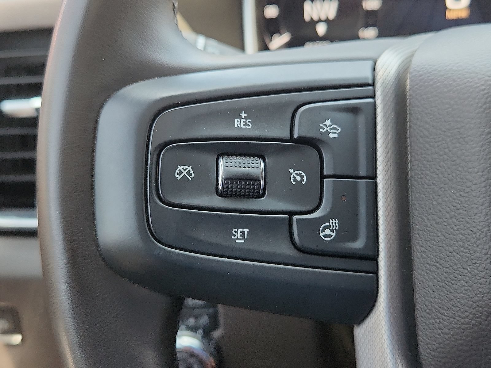 Used 2024 GMC Sierra 2500 Denali w/ Technology Package AWD/4WD image 17