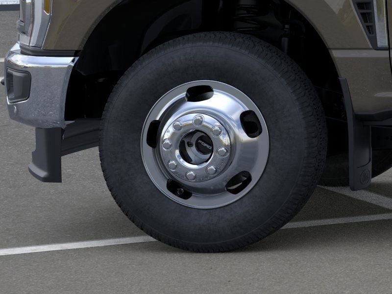 New 2026 Ford F350 King Ranch w/ Chrome Package image 19