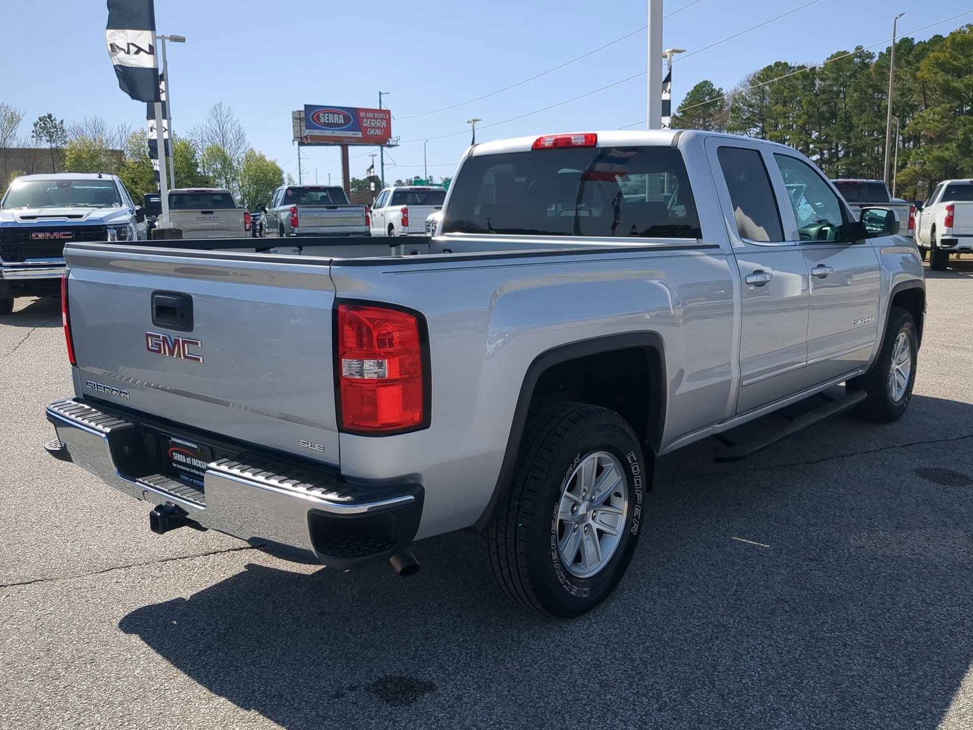 Used 2014 GMC Sierra 1500 SLE w/ SLE Value Package image 8