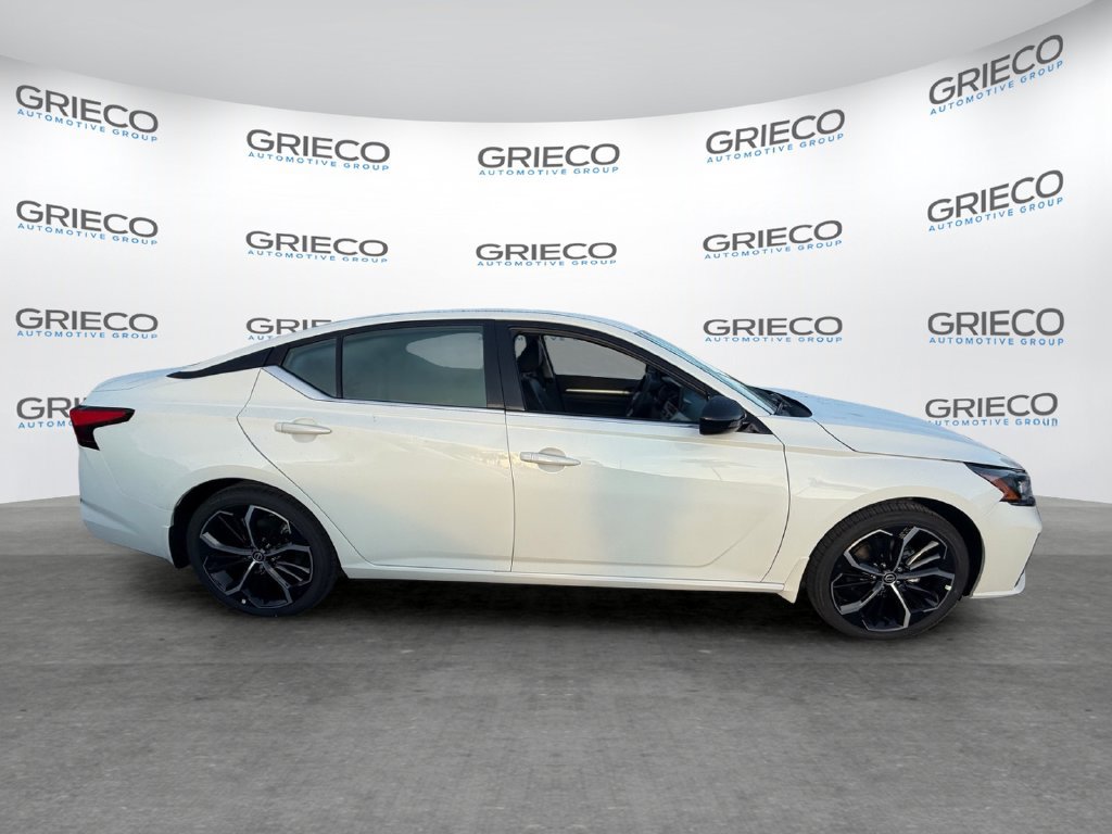 New 2026 Nissan Altima 2.5 SR FWD image 8