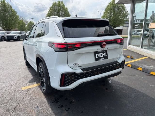 New 2026 Volkswagen Tiguan SEL R-Line AWD/4WD image 6