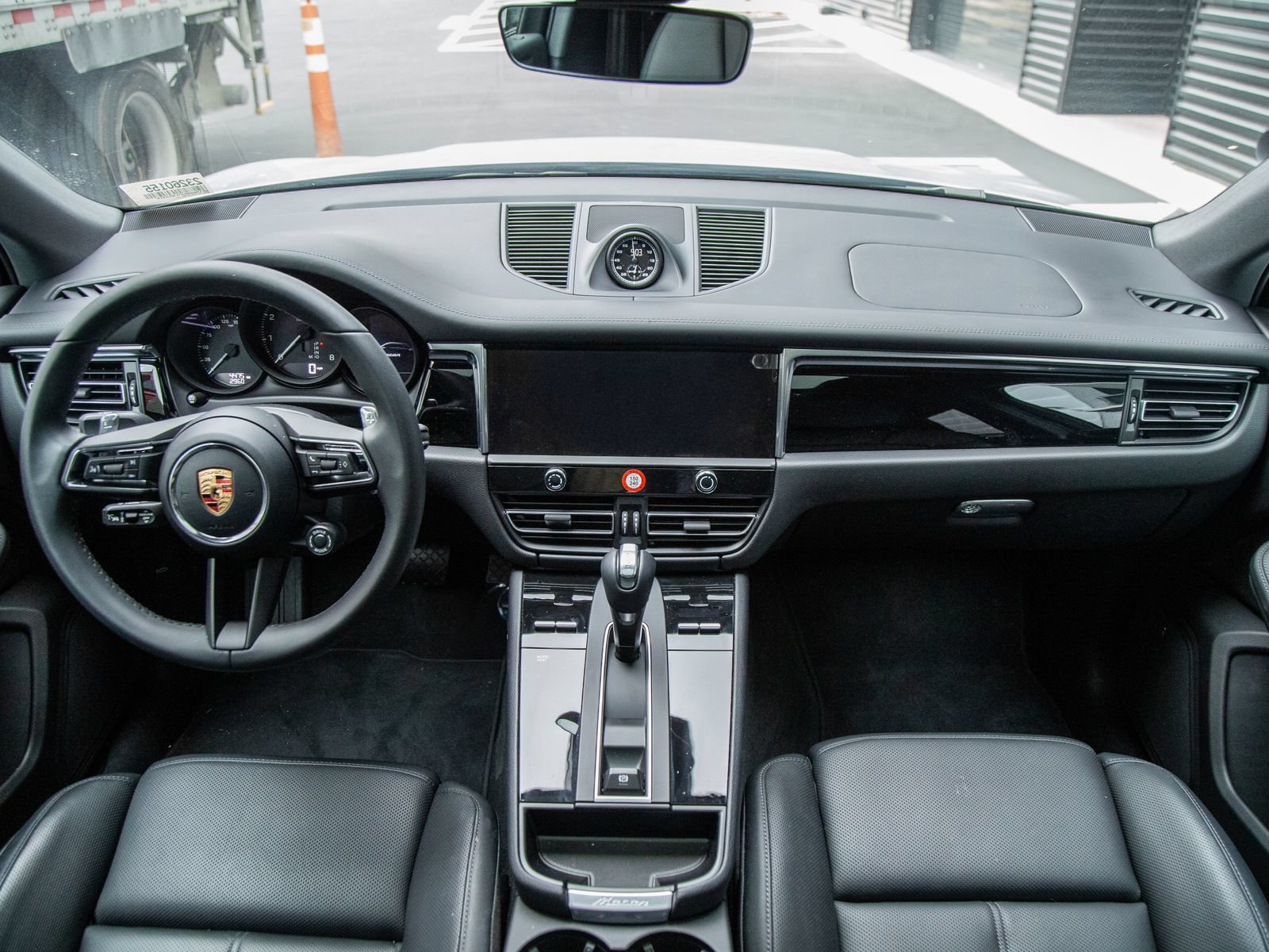 New 2026 Porsche Macan AWD/4WD image 21