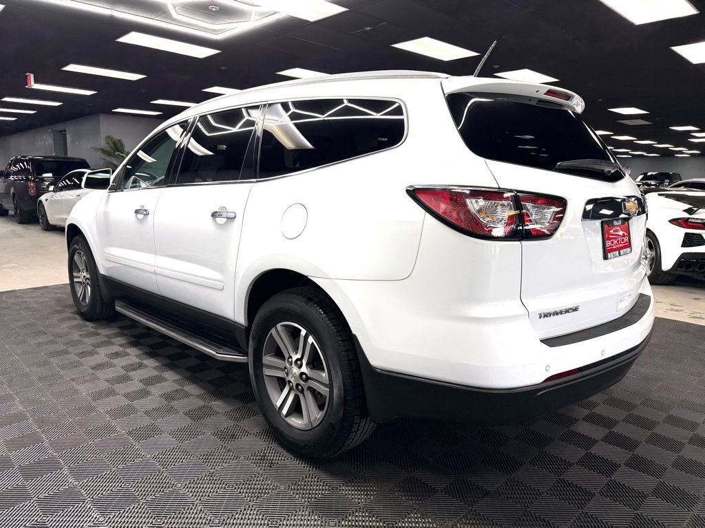 Used 2017 Chevrolet Traverse LT FWD image 11
