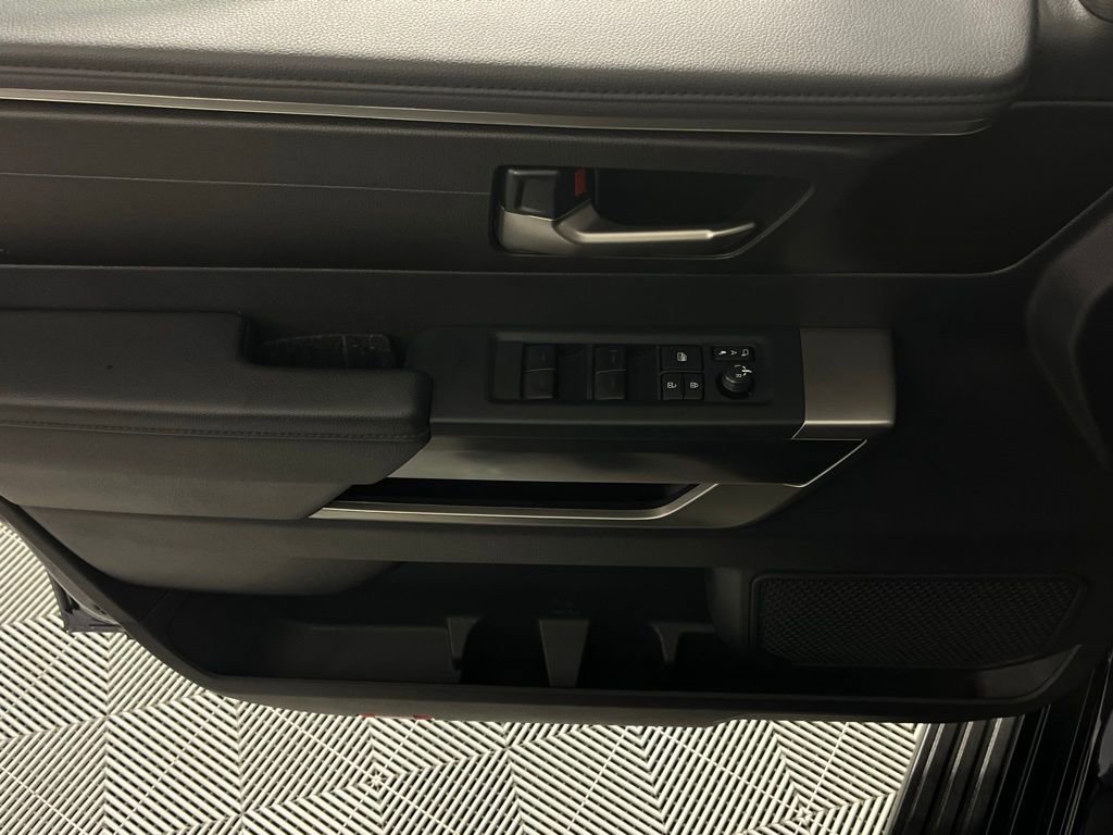 Used 2025 Toyota Sequoia SR5 w/ SR5 Premium Package AWD/4WD image 24