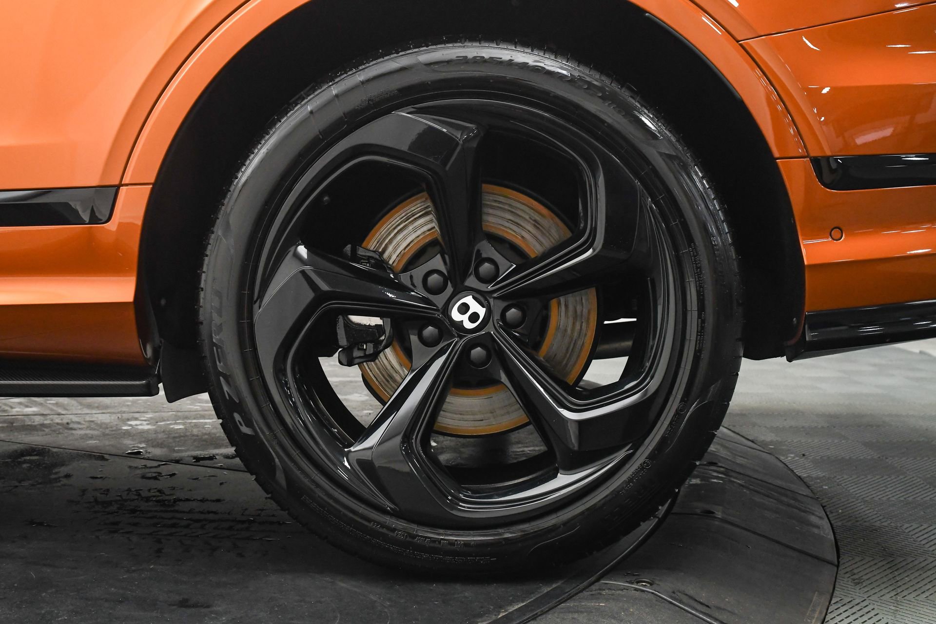 Certified 2022 Bentley Bentayga image 32