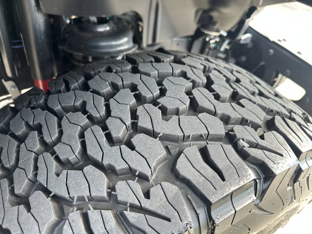 Used 2026 Jeep Wrangler Unlimited Rubicon AWD/4WD image 31