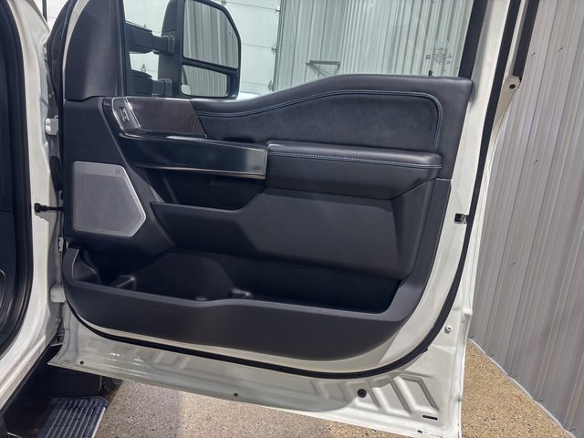 Used 2025 Ford F250 Platinum image 27