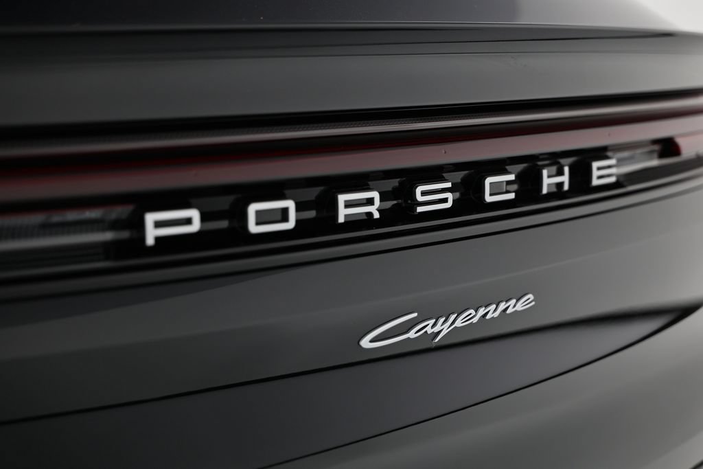New 2026 Porsche Cayenne Coupe AWD/4WD image 14