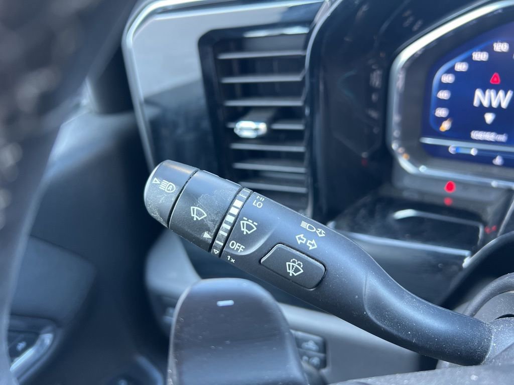 Used 2022 Chevrolet Silverado 1500 High Country image 14